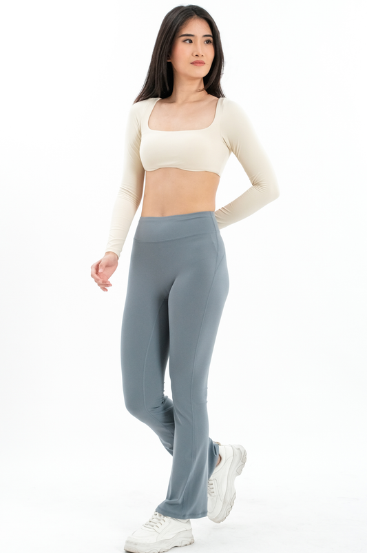 Form soft and smooth flare pants